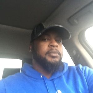 Meet your Posher, Costa